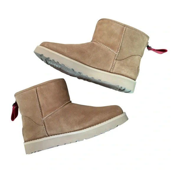 ☆関税込☆UGG★UGG W Classic Mini Logo Zip Boots★Chestnut s-l1200.jpg